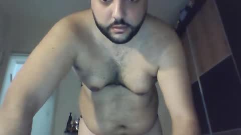 bear444535379 online show from April 13, 11:33 am