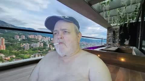 Dookie online show from March 31, 5:42 am