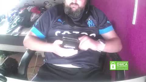 Snapshot of bear90130 chatting on October 19, 1:47 pm bear90130 online show from October 19, 1:47 pm