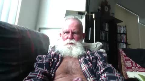 beardbushy online show from October 20, 5:17 pm