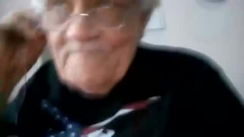 Snapshot of beautytomyeyes chatting on February 1, 12:58 pm beautytomyeyes online show from February 1, 12:58 pm