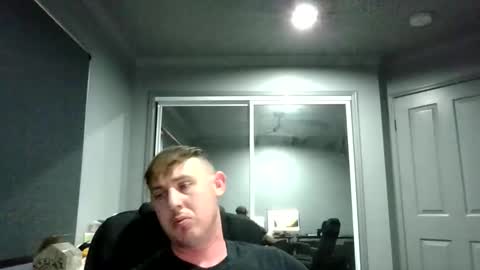 Snapshot of beelzebubxo chatting on October 15, 2:30 am beelzebubxo online show from October 15, 2:30 am