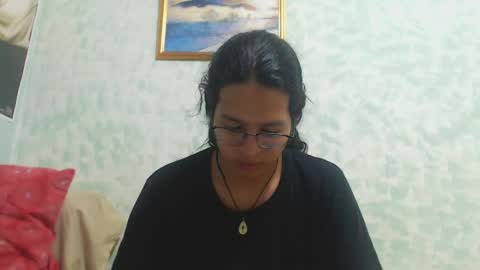 Snapshot of beentage chatting on December 19, 2:56 am Alex online show from December 19, 2:56 am