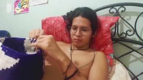 Snapshot of beentage chatting on December 30, 5:34 pm Alex online show from December 30, 5:34 pm