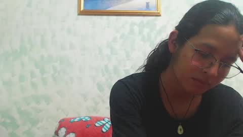Snapshot of beentage chatting on December 18, 4:31 am Alex online show from December 18, 4:31 am