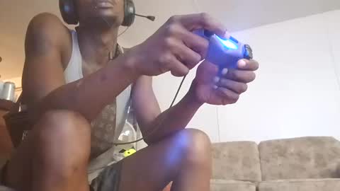 beepee89 online show from October 12, 1:05 pm