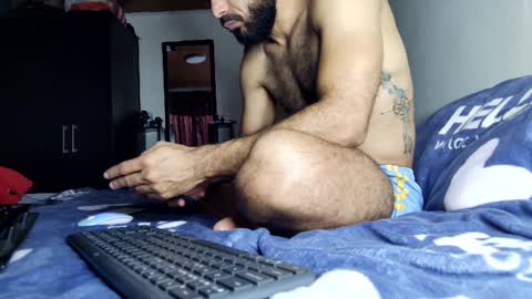 Snapshot of ben_blaze chatting on February 4, 12:44 pm BEN online show from February 4, 12:44 pm