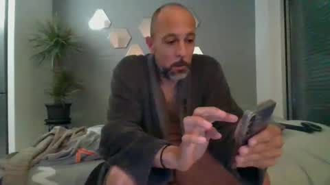 Snapshot of benbare13 chatting on March 12, 9:03 pm benbare13 online show from March 12, 9:03 pm
