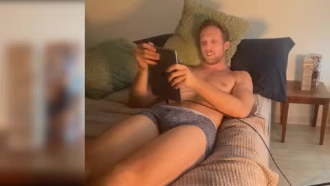 bendoverxo online show from November 12, 12:27 am