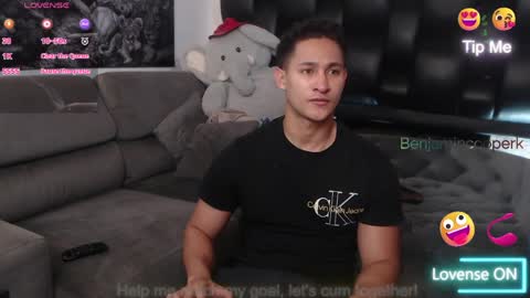 benjamincooperk online show from April 2, 8:11 am