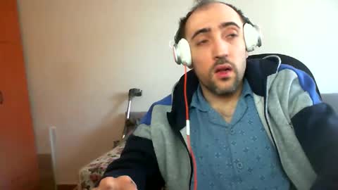 Snapshot of bentish chatting on January 29, 8:18 am bentish online show from January 29, 8:18 am