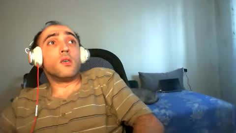 Snapshot of bentish chatting on October 7, 2:32 pm bentish online show from October 7, 2:32 pm