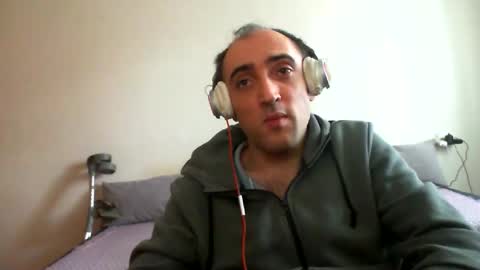 bentish online show from February 19, 12:45 pm