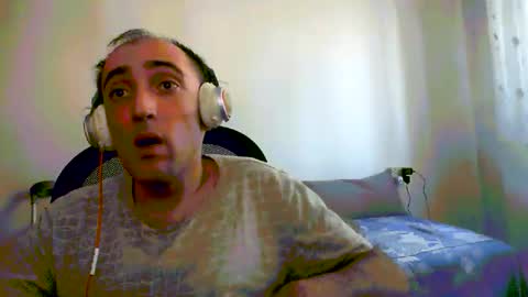 Snapshot of bentish chatting on September 12, 12:05 pm bentish online show from September 12, 12:05 pm