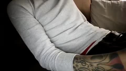 ToxicPipe757 online show from February 8, 7:49 pm