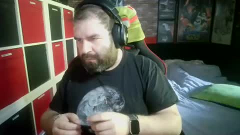 bertirally15 online show from April 17, 10:29 am