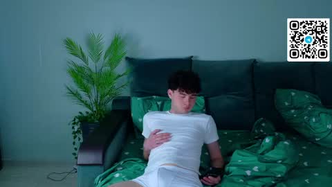 beyouangel online show from May 20, 2:51 am
