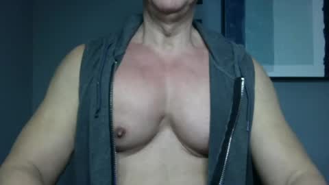 Snapshot of bgdkmuscleguy chatting on December 4, 6:06 pm BGDKMUSCLEGUY - SELECTED BY CHATURBATE AS A TOP BROADCASTER FOR 2023 online show from December 4, 6:06 pm