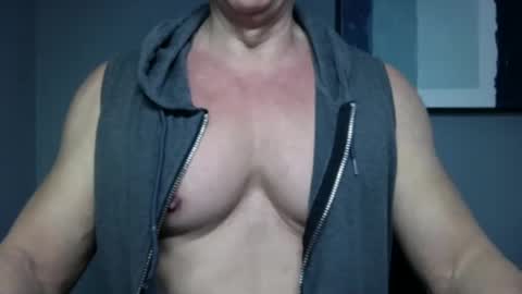 Snapshot of bgdkmuscleguy chatting on January 5, 4:59 pm BGDKMUSCLEGUY - SELECTED BY CHATURBATE AS A TOP BROADCASTER FOR 2023 online show from January 5, 4:59 pm