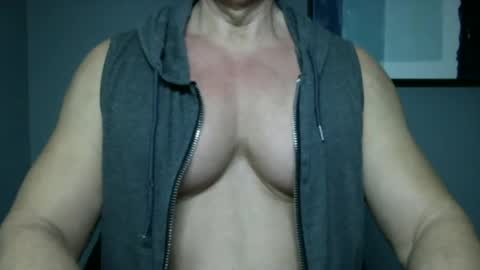 Snapshot of bgdkmuscleguy chatting on December 18, 1:26 am BGDKMUSCLEGUY - SELECTED BY CHATURBATE AS A TOP BROADCASTER FOR 2023 online show from December 18, 1:26 am