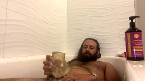 bgonzo_1118 online show from May 22, 1:10 am