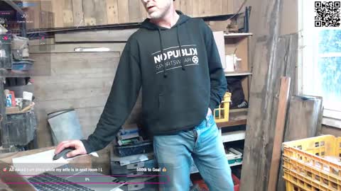 My name is David and if you like public exhibitions you wont be disappointed with me LoL - My favorite vibes is 44  online show from February 11, 3:51 pm