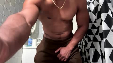 bicho_bori_ online show from October 2, 7:45 am