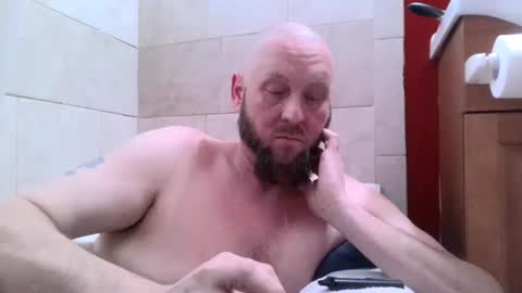 Snapshot of big_balls_1232 chatting on January 20, 1:32 pm big_balls_1232 online show from January 20, 1:32 pm