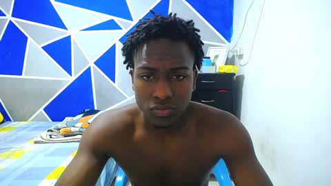 Snapshot of big_black11 chatting on February 6, 11:43 am big_black11 online show from February 6, 11:43 am