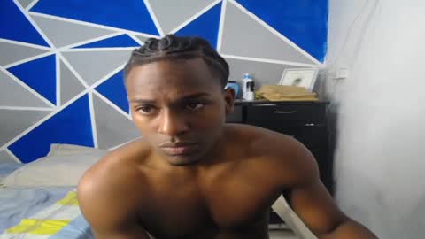 Snapshot of big_black11 chatting on February 15, 11:17 am big_black11 online show from February 15, 11:17 am