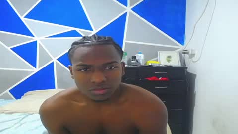 Snapshot of big_black11 chatting on February 25, 11:30 am big_black11 online show from February 25, 11:30 am