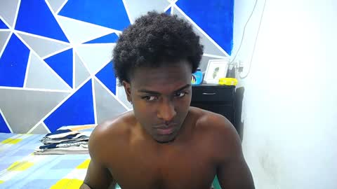 Snapshot of big_black11 chatting on February 1, 11:32 am big_black11 online show from February 1, 11:32 am