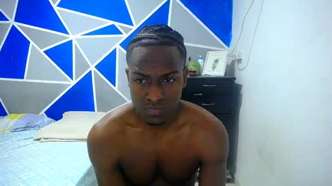 Snapshot of big_black11 chatting on December 27, 9:50 am big_black11 online show from December 27, 9:50 am
