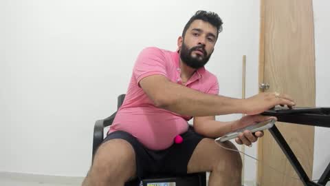 Tommy online show from November 16, 4:09 pm