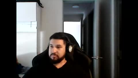 latinBoyHuge online show from November 24, 5:58 pm