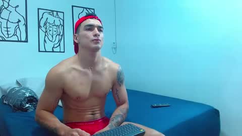 Big valentinHunk online show from March 7, 10:32 pm