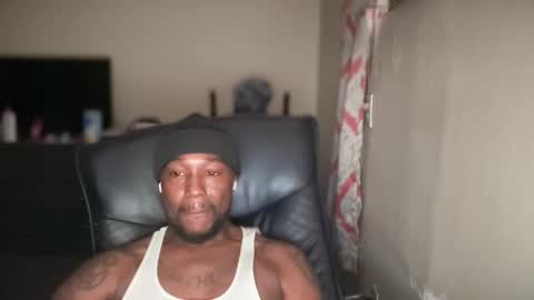 Snapshot of bigbackwoodcali chatting on October 26, 10:34 pm bigbackwoodcali online show from October 26, 10:34 pm