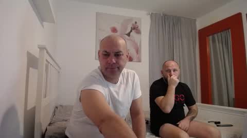 bigballs2403 online show from January 27, 7:13 pm