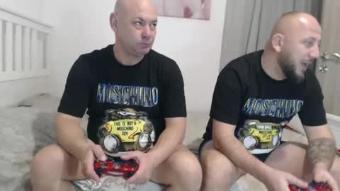 bigballs2403 online show from December 30, 6:49 pm