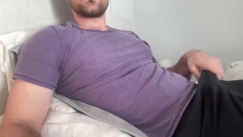 Snapshot of bigcollegecock69690 chatting on January 6, 5:59 pm bigcollegecock69690 online show from January 6, 5:59 pm