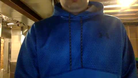 Snapshot of bigdickshowoff9877 chatting on January 5, 12:31 pm Bigdickshowoff9877 online show from January 5, 12:31 pm