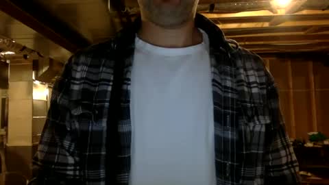 Snapshot of bigdickshowoff9877 chatting on February 24, 7:00 am Bigdickshowoff9877 online show from February 24, 7:00 am