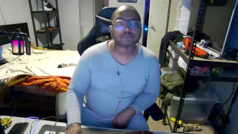 Snapshot of bigdmoreno chatting on October 14, 2:51 am bigdmoreno online show from October 14, 2:51 am