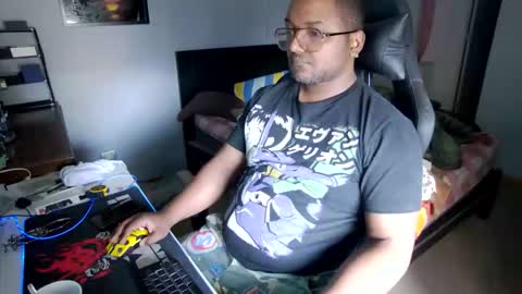 Snapshot of bigdmoreno chatting on October 12, 8:47 pm bigdmoreno online show from October 12, 8:47 pm