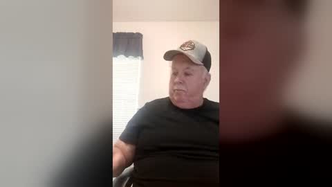 bigeoo76 online show from July 8, 8:35 pm