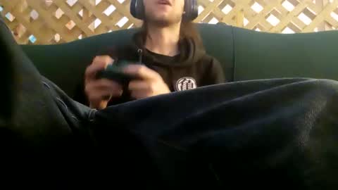 biggestboiiii online show from February 5, 5:09 pm