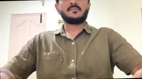 bighandsomesatisfy online show from October 27, 1:46 pm