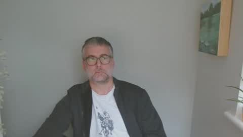 biglegs1234 online show from November 10, 10:20 am