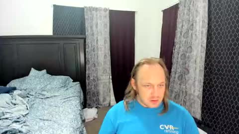 bigmike20129020 online show from October 5, 8:18 am