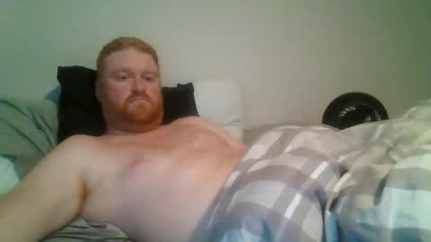 bigred92899 online show from April 27, 12:18 am